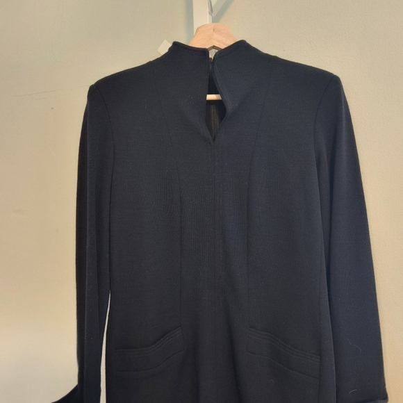 Oscar de la Renta 1990s Black Lbd Wool Shift Dress | Like New| Size 6 Vintage - Picture 7 of 15
